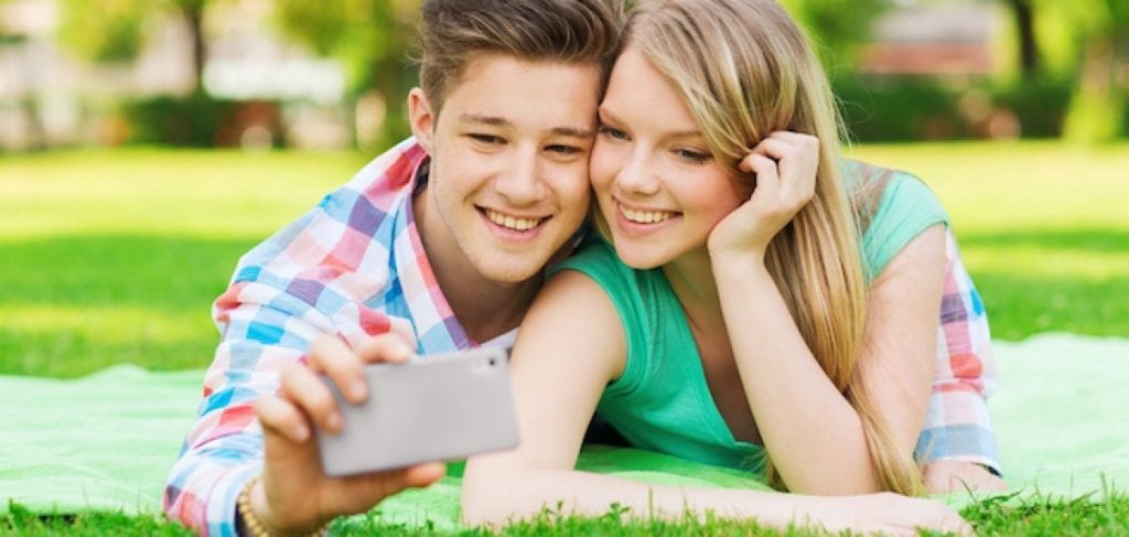 Is Dating Good For A Teenager? 5 Truths About Teen Dating