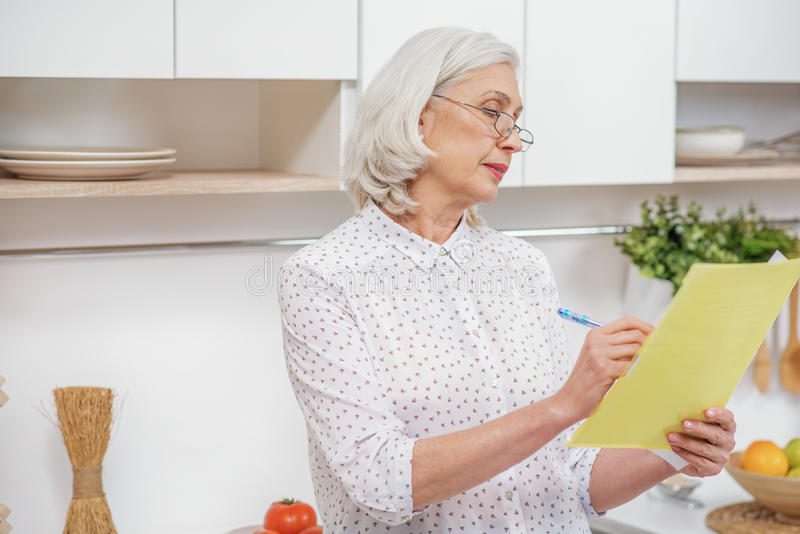 Where to Meet a 50-Years-Old Woman