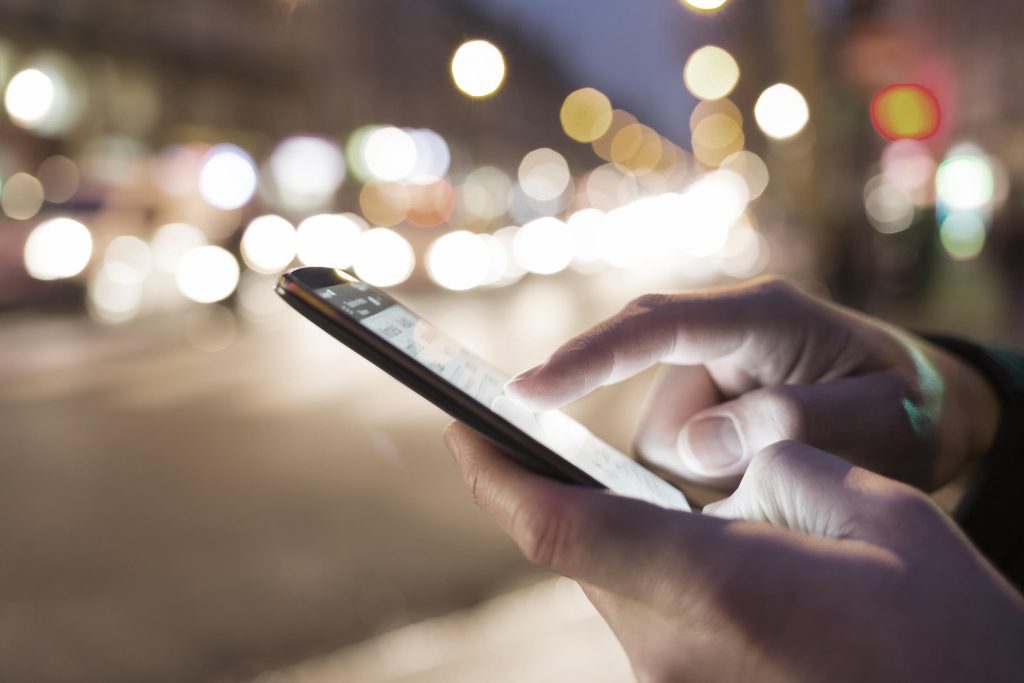 How to Be Attractive on Social Media? Top 4 Tips